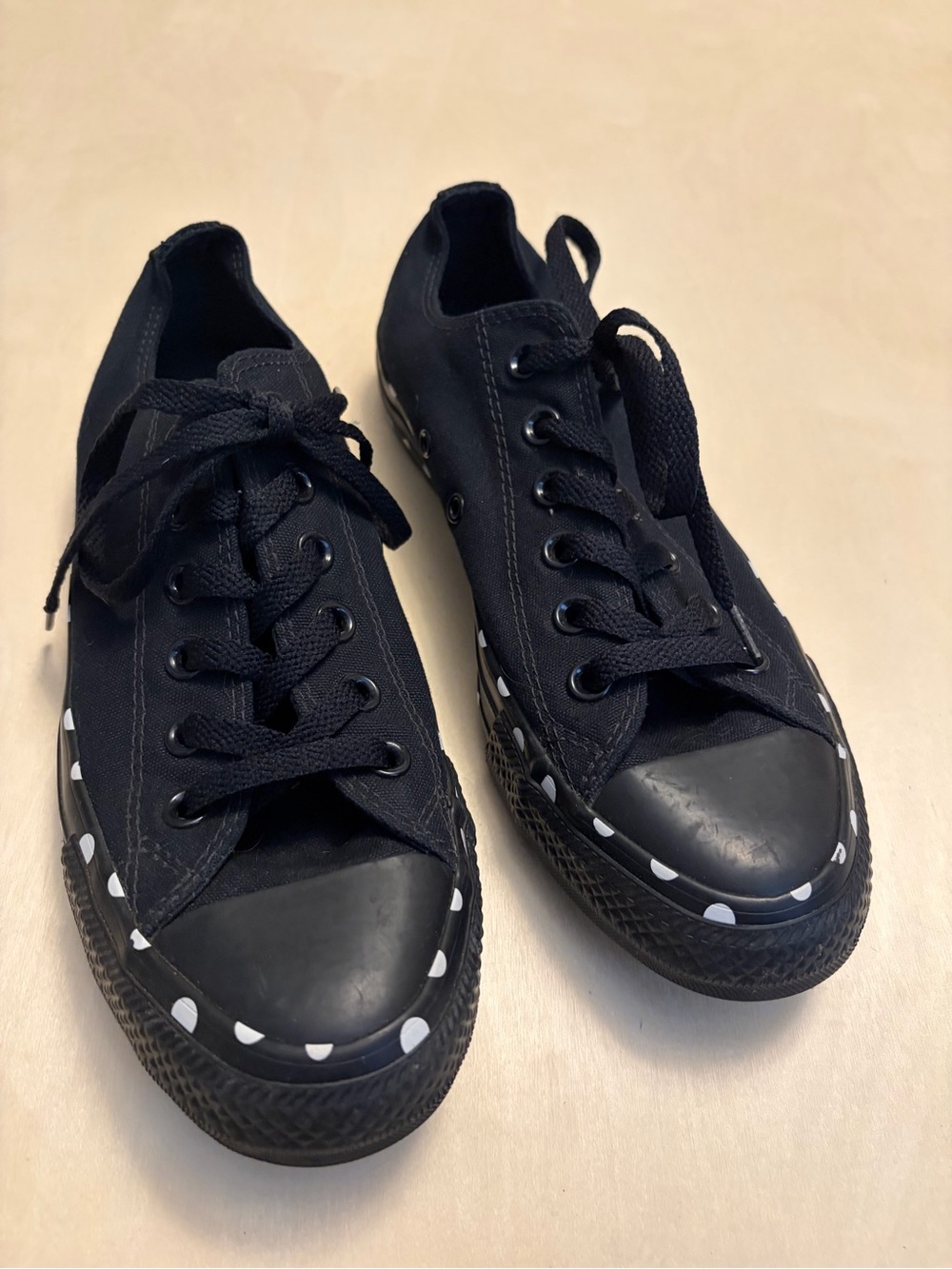 Women’s Black Low-Top Converse All-Star Sneakers with White Polka Dots, Size 8 - Picture 2 of 10